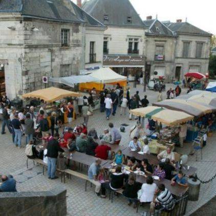 Découvrir les produits locaux au marché de Langeais