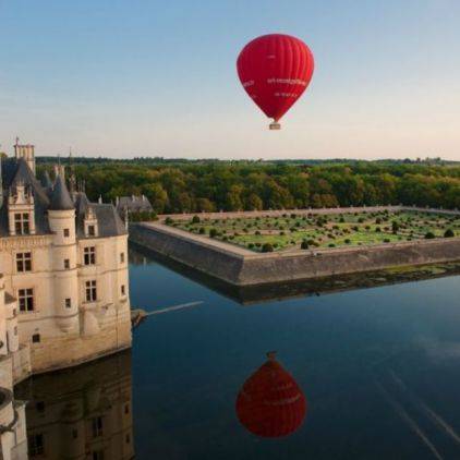 Survol du Château de Chenonceau en montgolfière